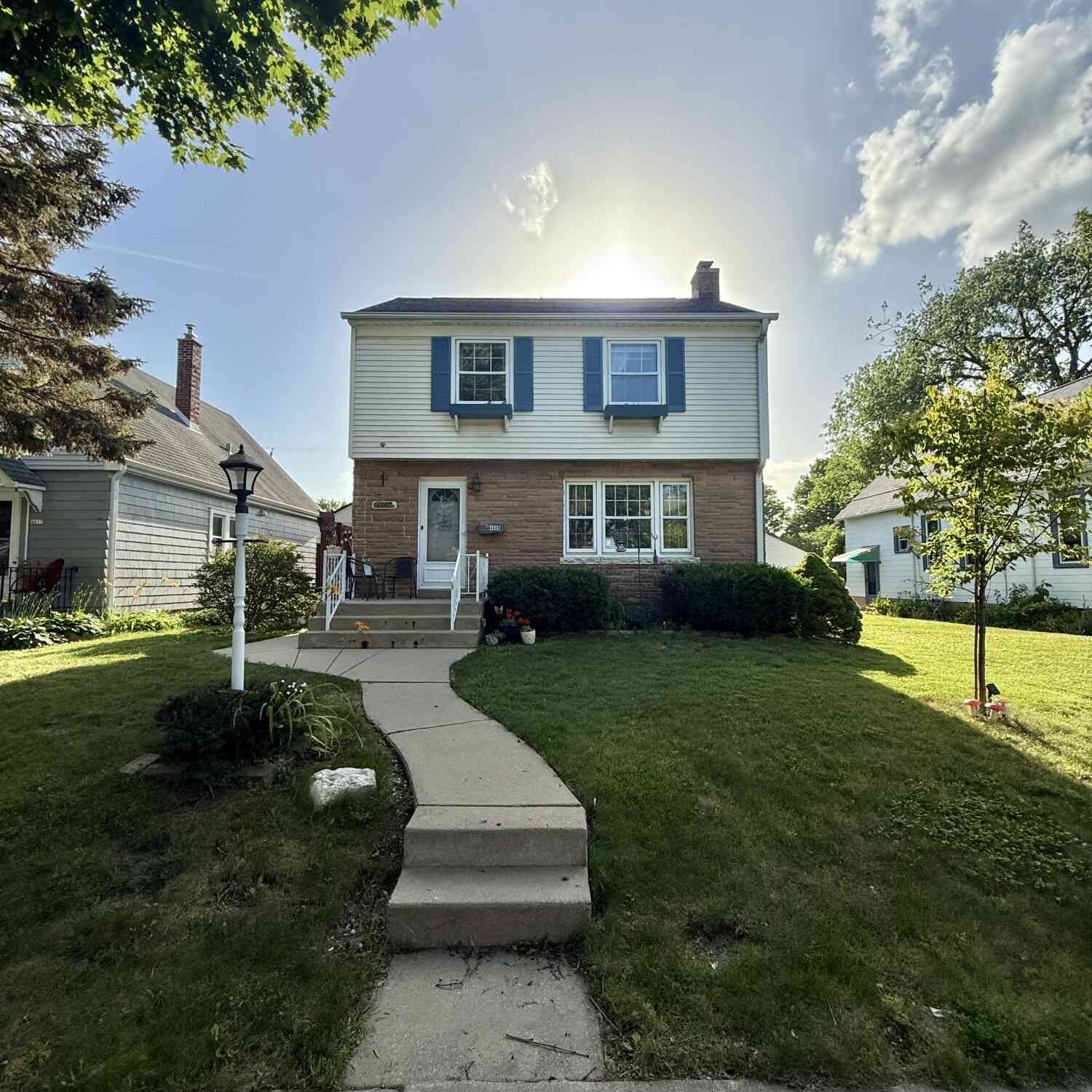 Homes For Sale - 4009 S 5th<br/> Milwaukee County, Milwaukee, WI 53207