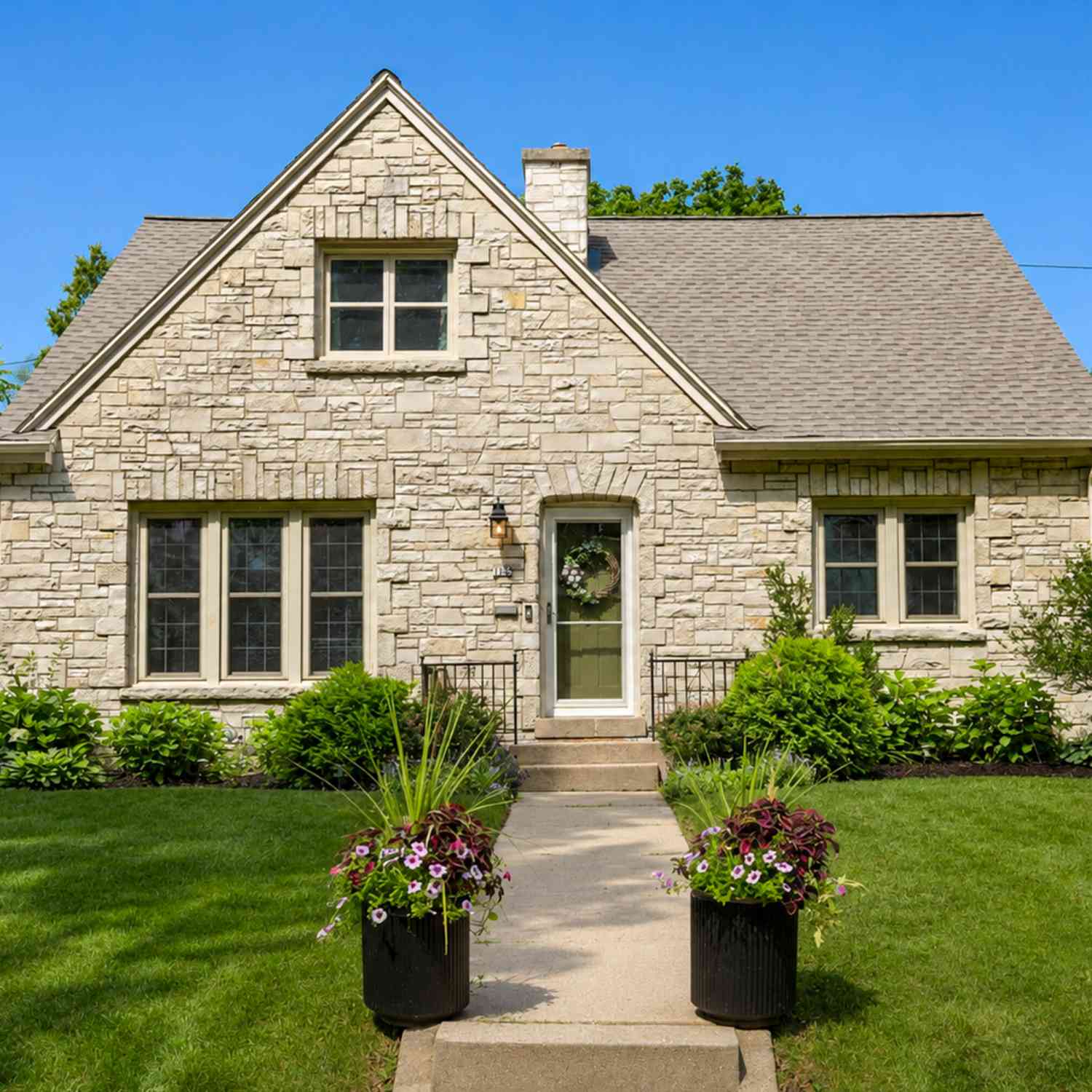 Homes For Sale - 125 N 85th<br/> Wauwatosa, WI 53226