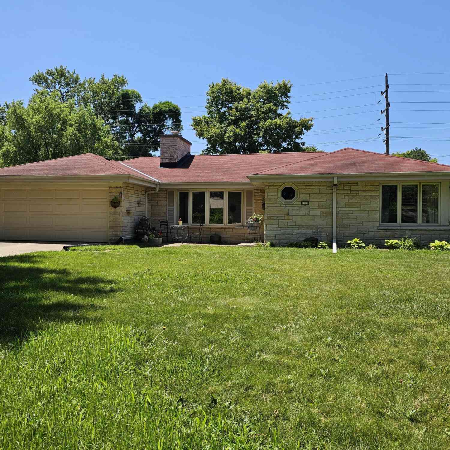 Homes For Sale - 2127 N Crestview<br/> Milwaukee County, Wauwatosa, WI 53226