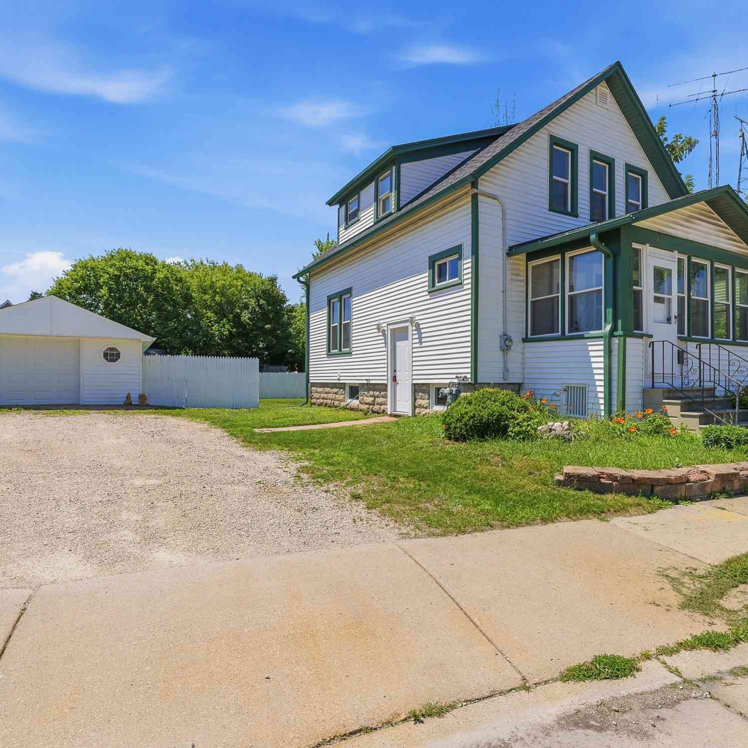 Homes For Sale - 180 N Park<br/> Fond Du Lac, WI 54935