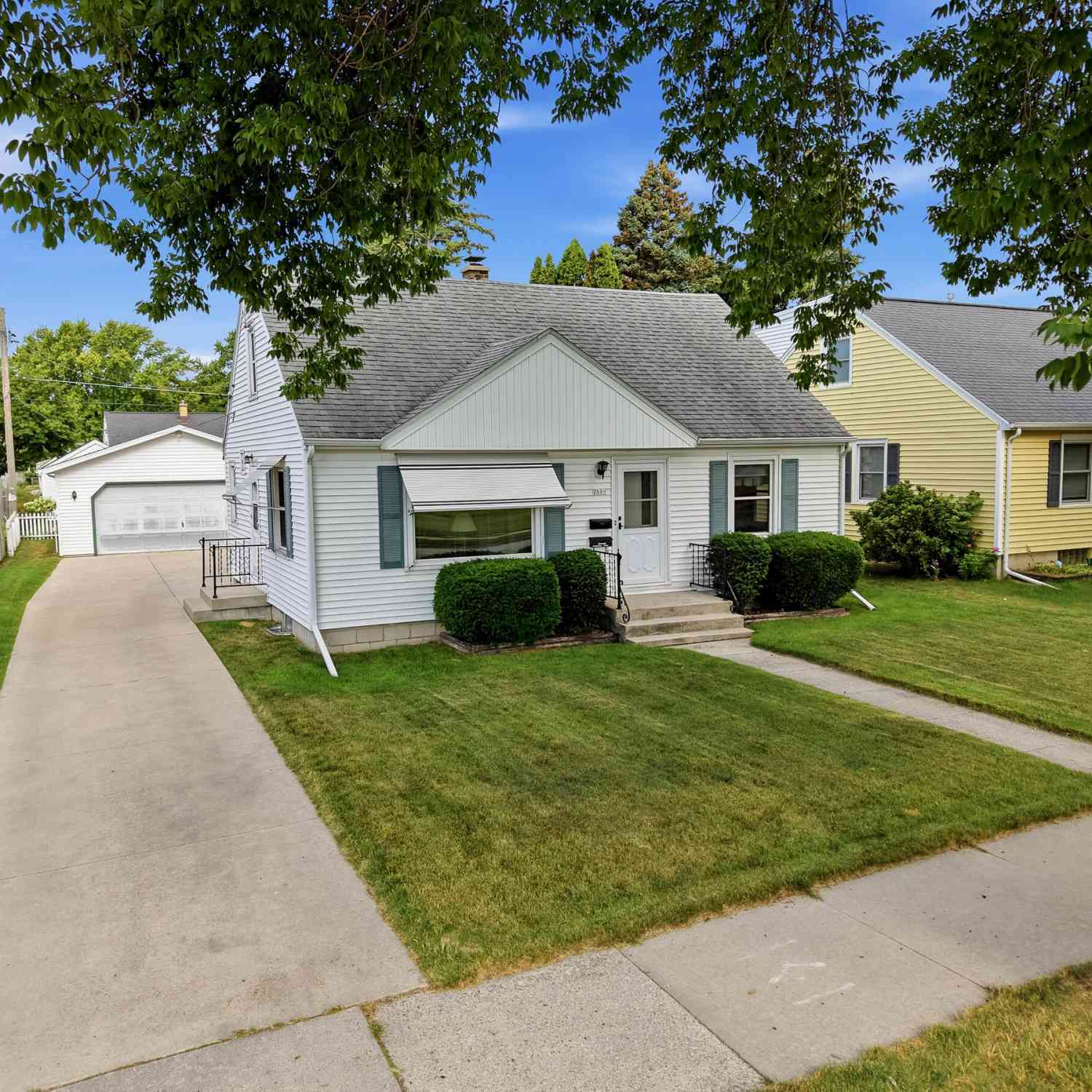 Homes For Sale - 2520 S 12th<br/> Sheboygan, WI 53081