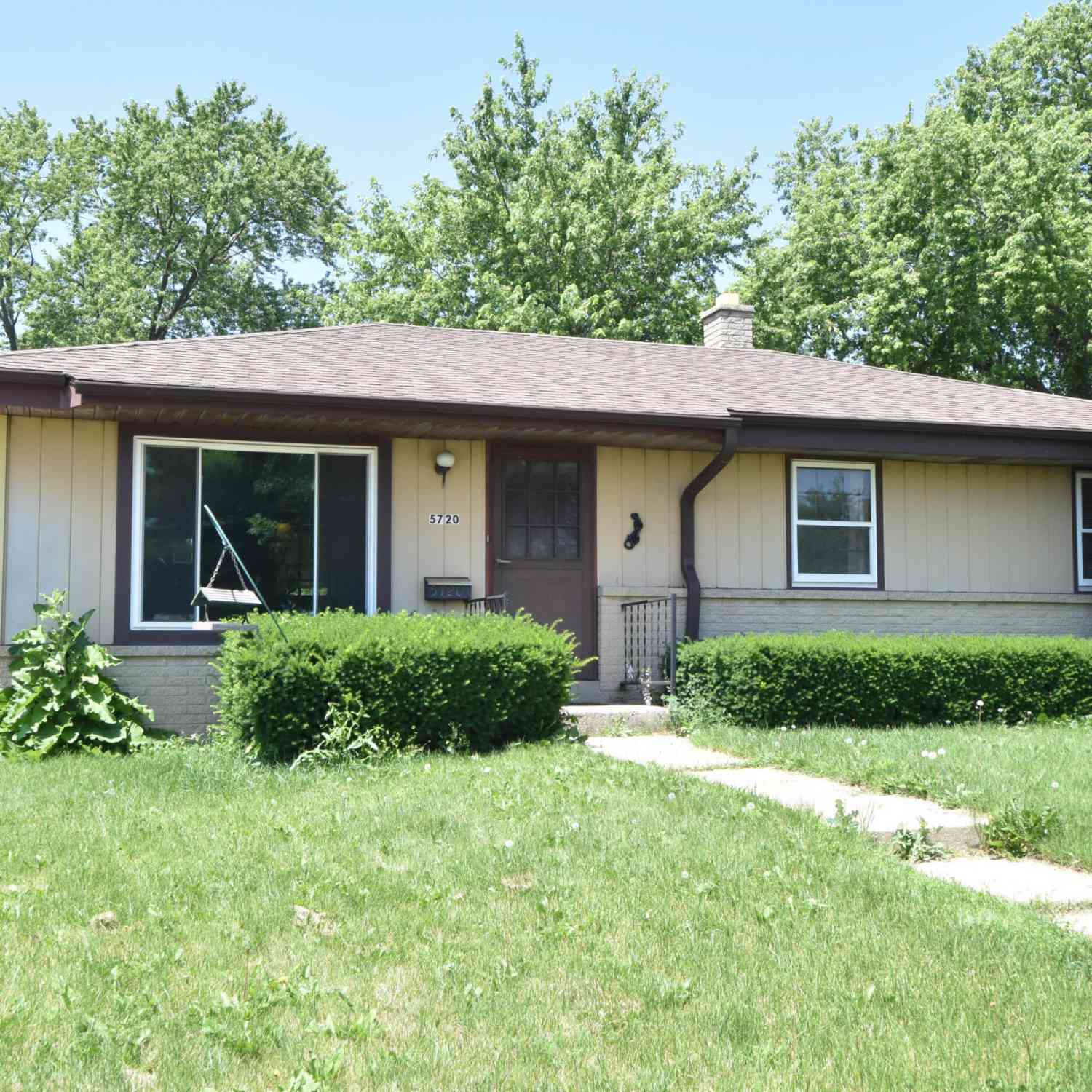 Homes For Sale - 5720 49th<br/> Kenosha County, Kenosha, WI 53144