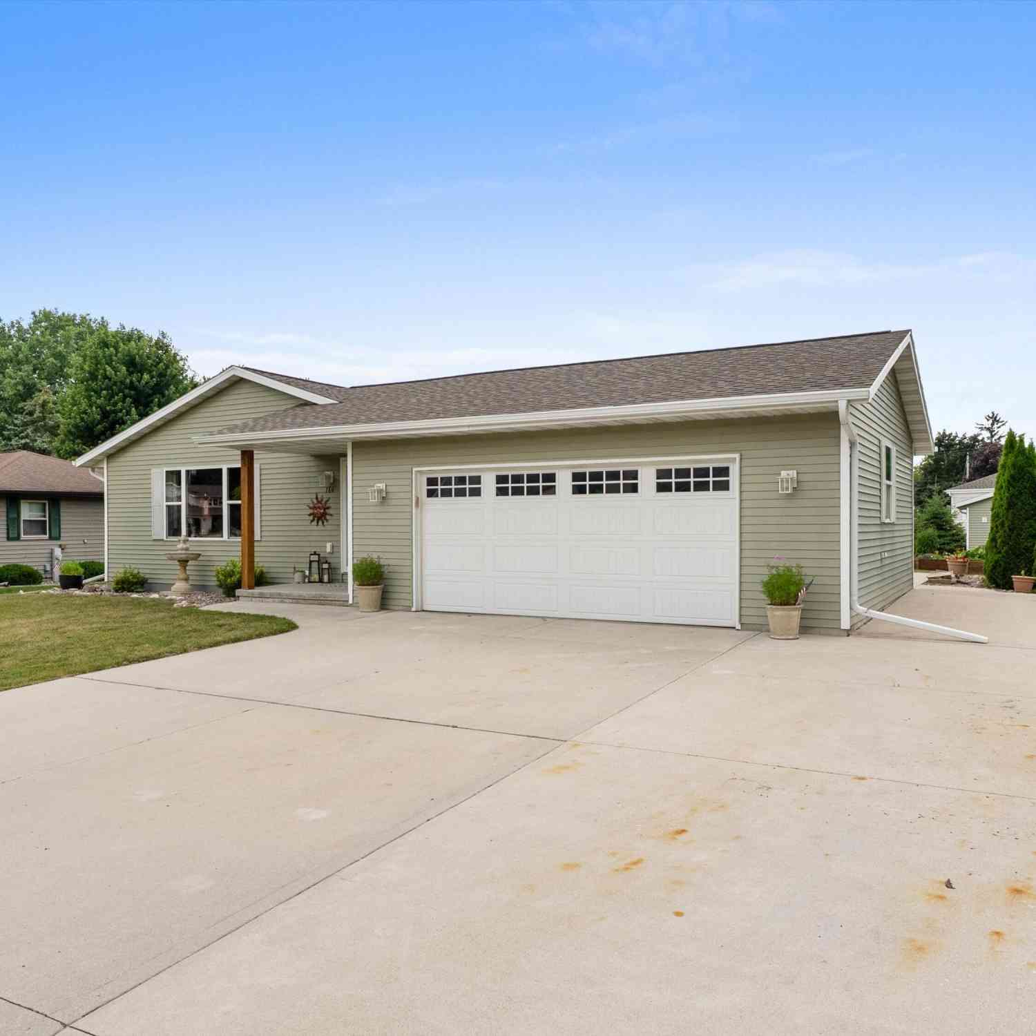 Homes For Sale - 166 Hoover<br/> Manitowoc County, Whitelaw, WI 54247