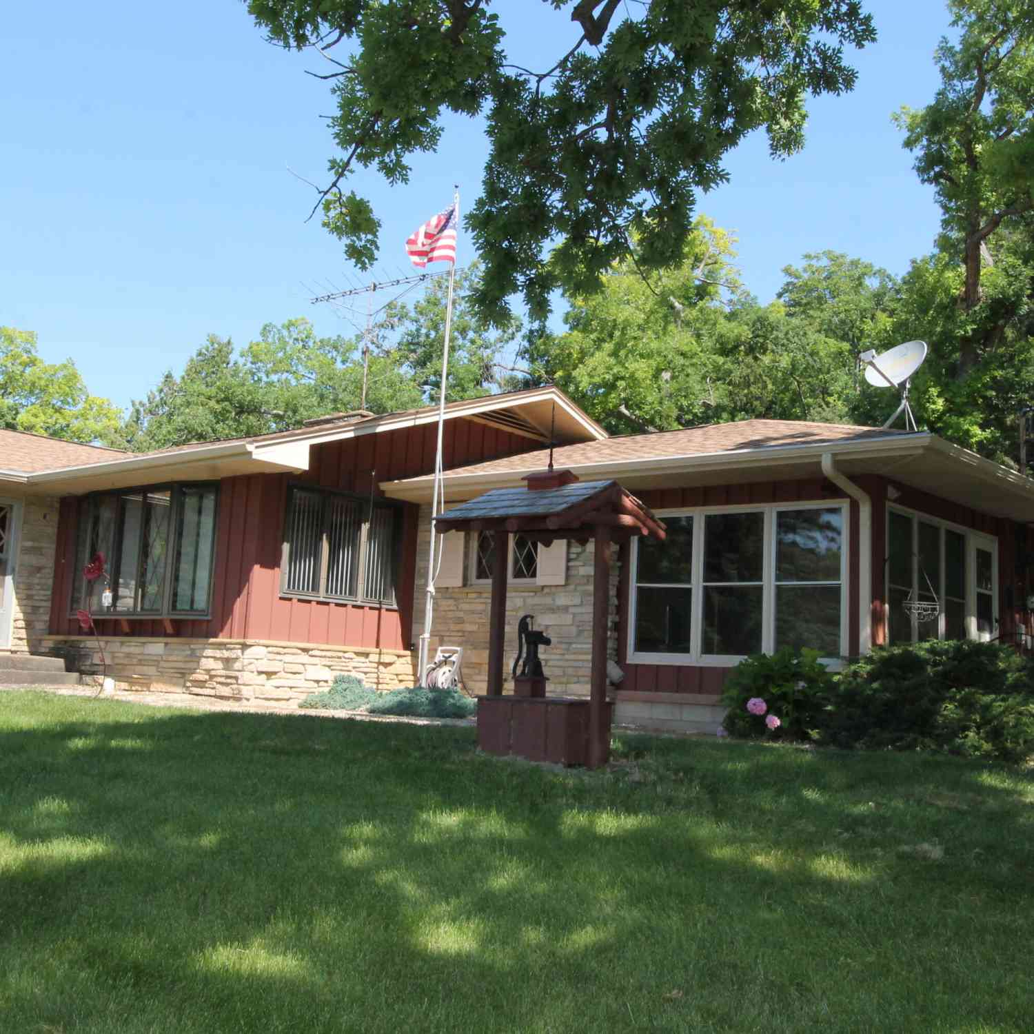 Homes For Sale - 29308 Durand<br/> Burlington, WI 53105