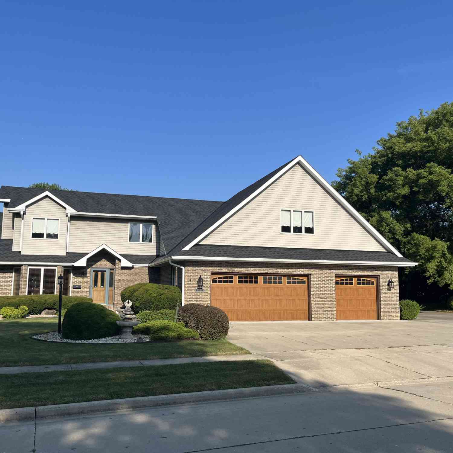 Homes For Sale - 9009 33rd<br/> Kenosha, WI 53142