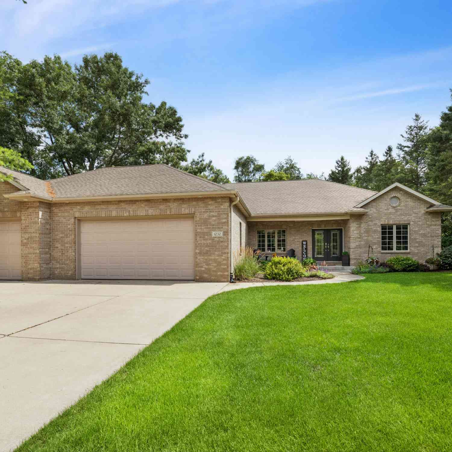 Homes For Sale - 1232 Peregrine<br/> Burlington, WI 53105