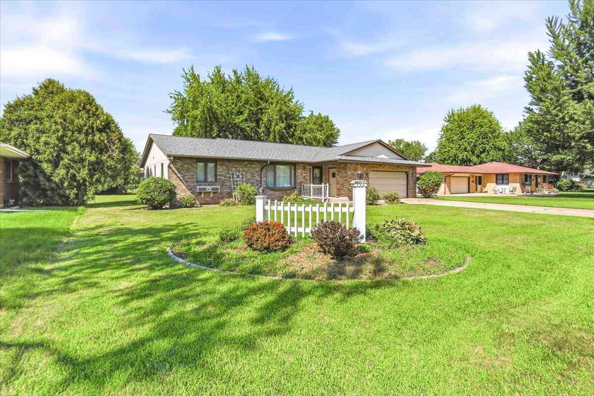 Homes For Sale - 805 Spillway<br/> Campbell, WI 54603