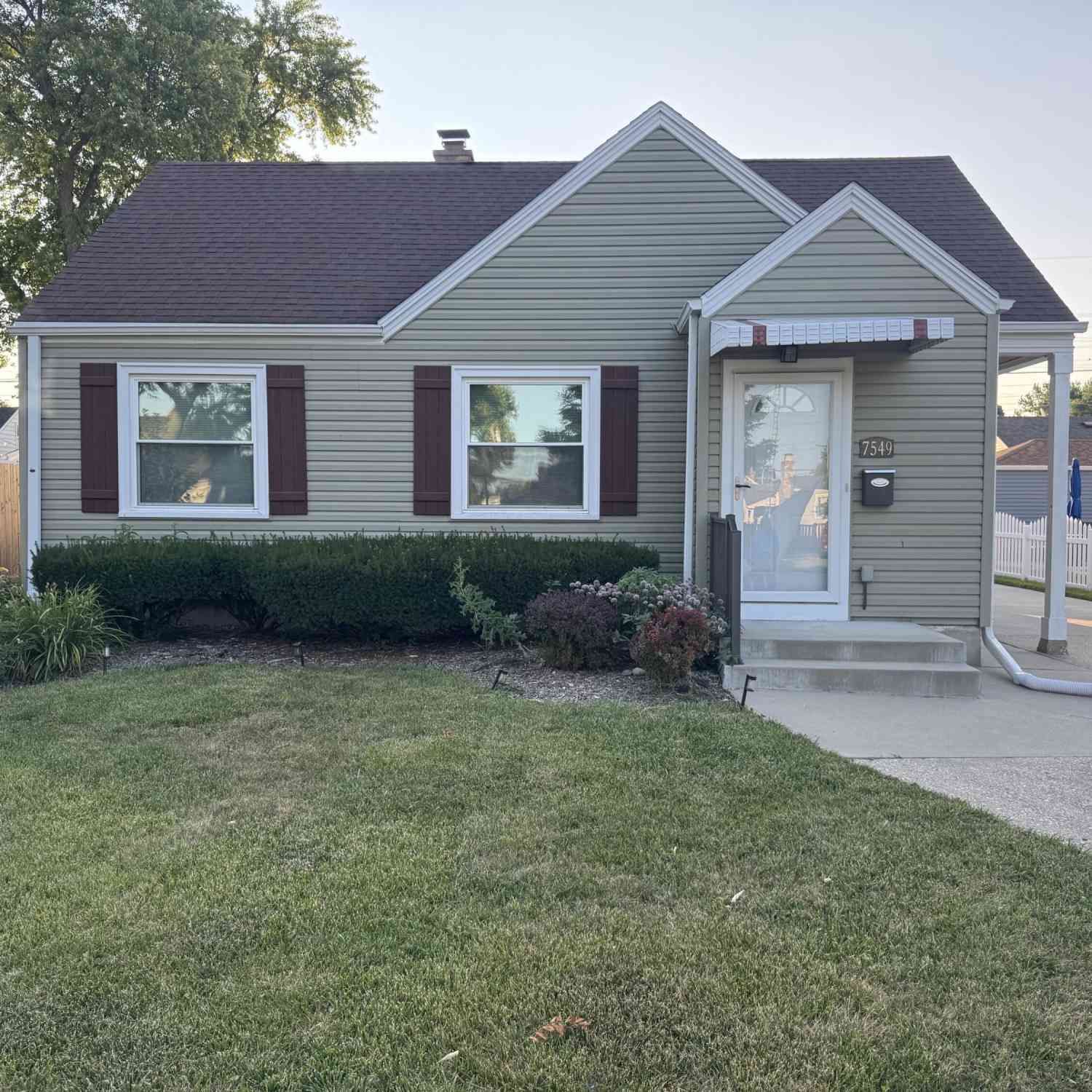 Homes For Sale - 7549 31st<br/> Kenosha, WI 53142