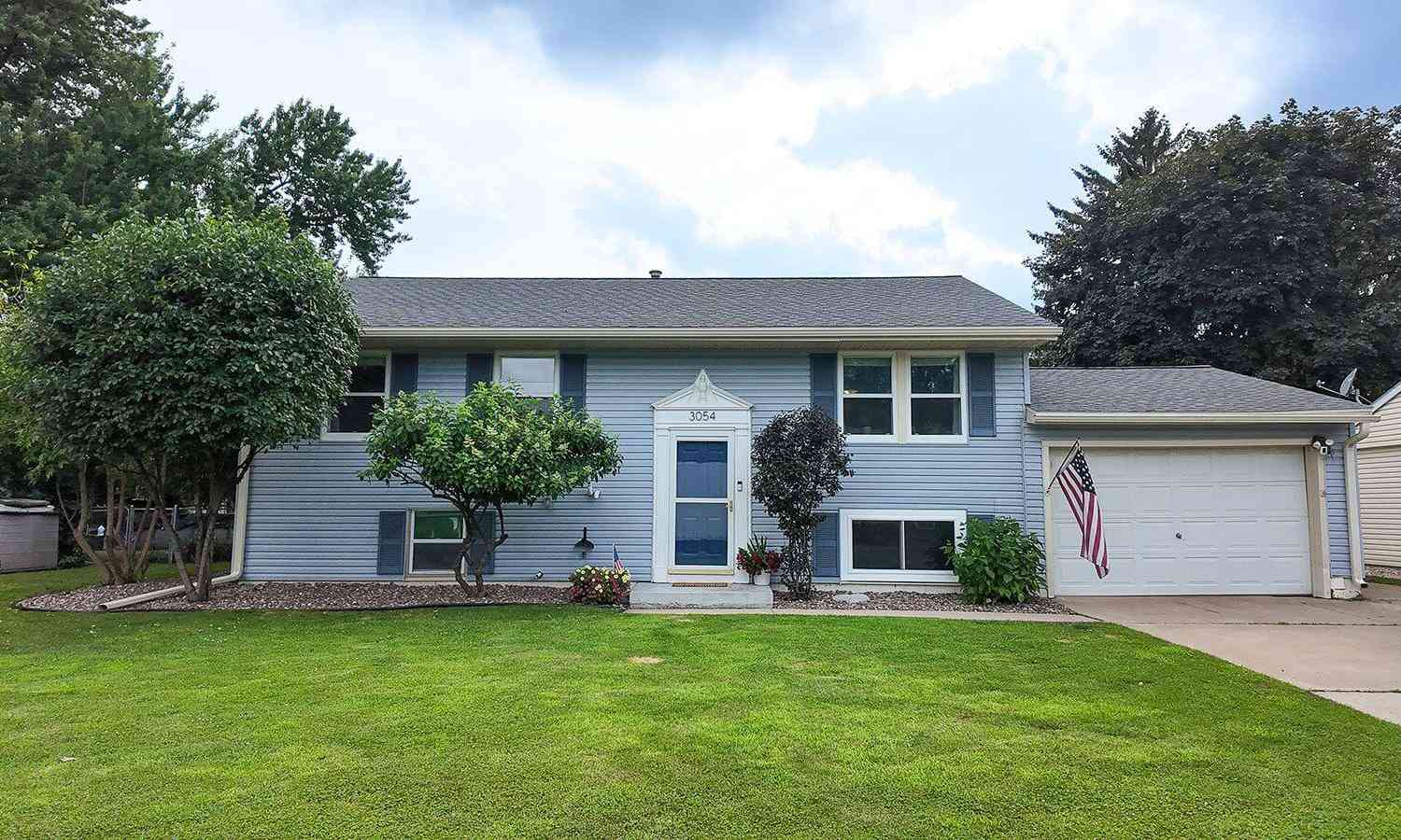Homes For Sale - 3054 29th<br/> La Crosse, WI 54601