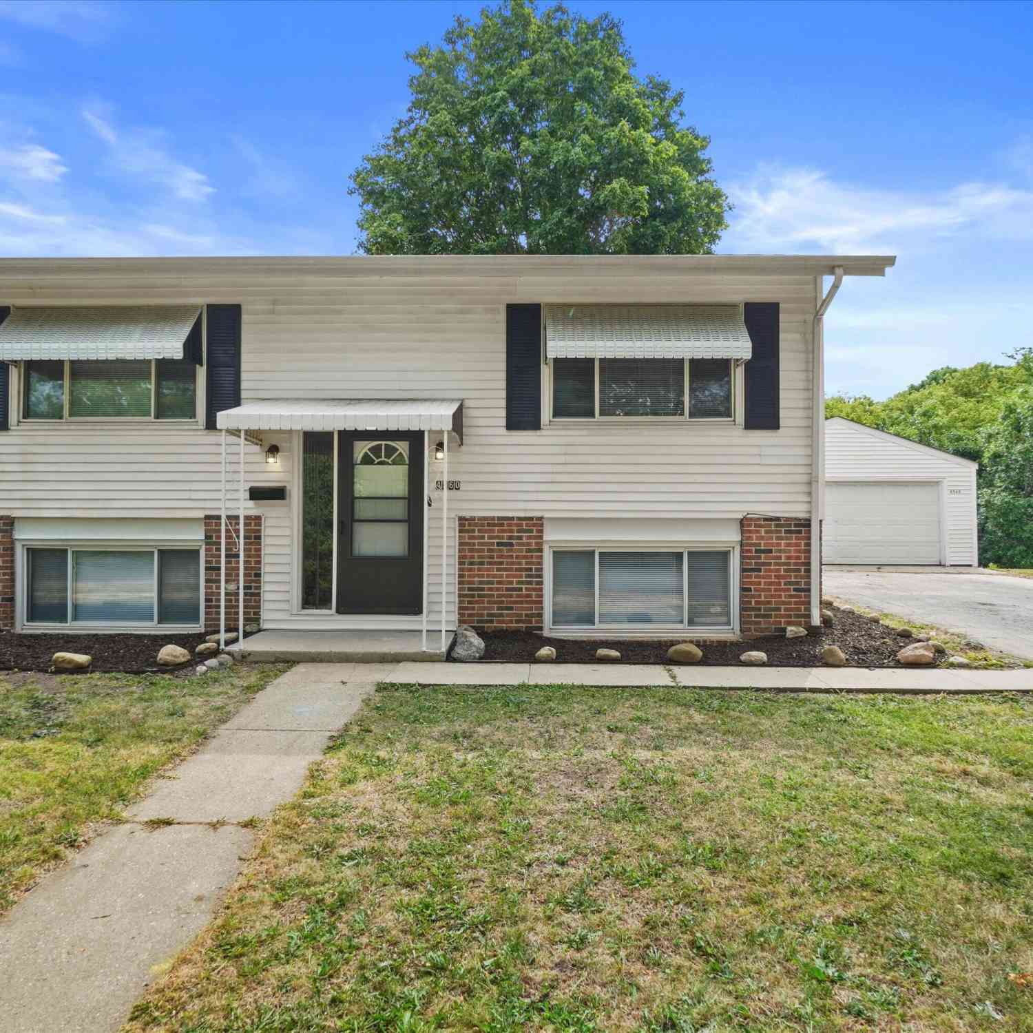Homes For Sale - 4560 N 47th<br/> Milwaukee, WI 53218