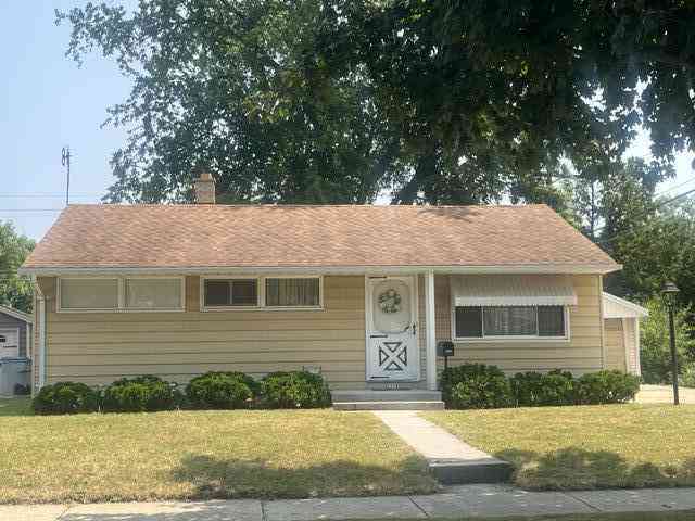 Homes For Sale - 3228 S 63rd<br/> Milwaukee, WI 53219