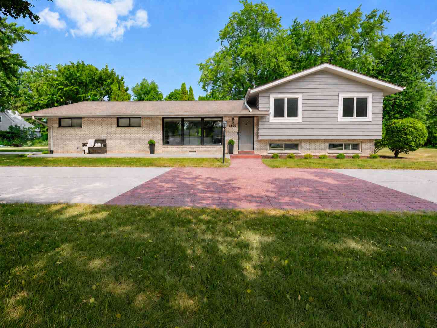 Homes For Sale - 8680 N Regent<br/> Fox Point, WI 53217