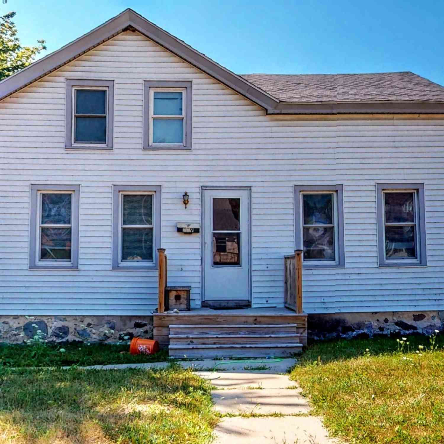 Homes For Sale - 709 S Main<br/> Jefferson, WI 53549