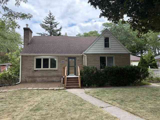 Homes For Sale - 4260 N 93rd<br/> Wauwatosa, WI 53222