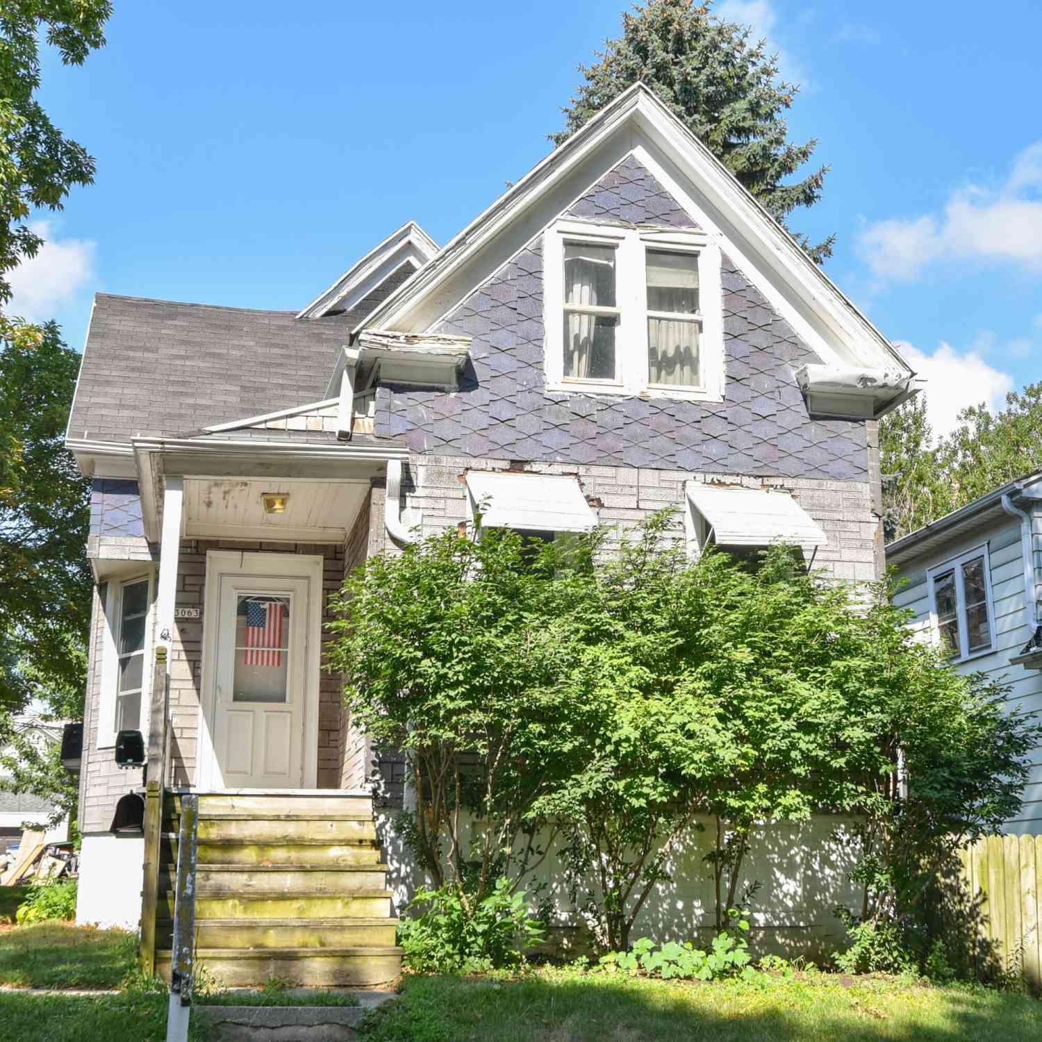 Homes For Sale - 3063 S 8th<br/> Milwaukee, WI 53215