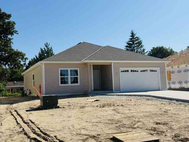 Homes For Sale - 5323 Emstan Hills<br/> Racine, WI 53406