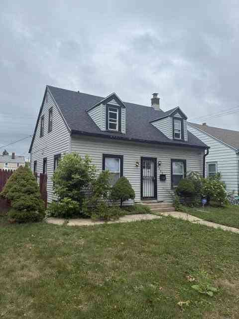 Homes For Sale - 4753 N 19th<br/> Milwaukee, WI 53209
