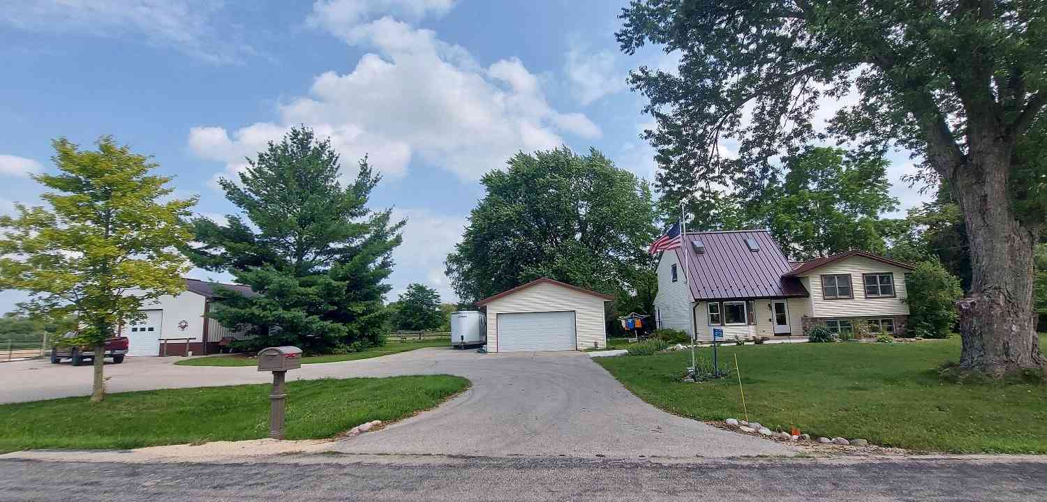 Homes For Sale - N2720 Resthaven<br/> Dodge County, Rubicon, WI 53078