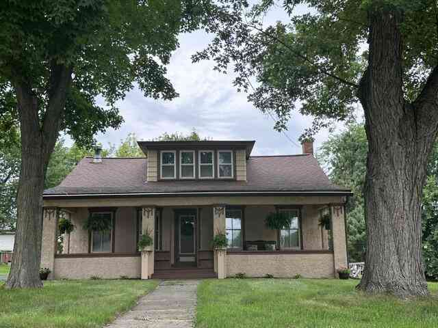 Homes For Sale - 2848 School<br/> Walworth County, East Troy, WI 53120