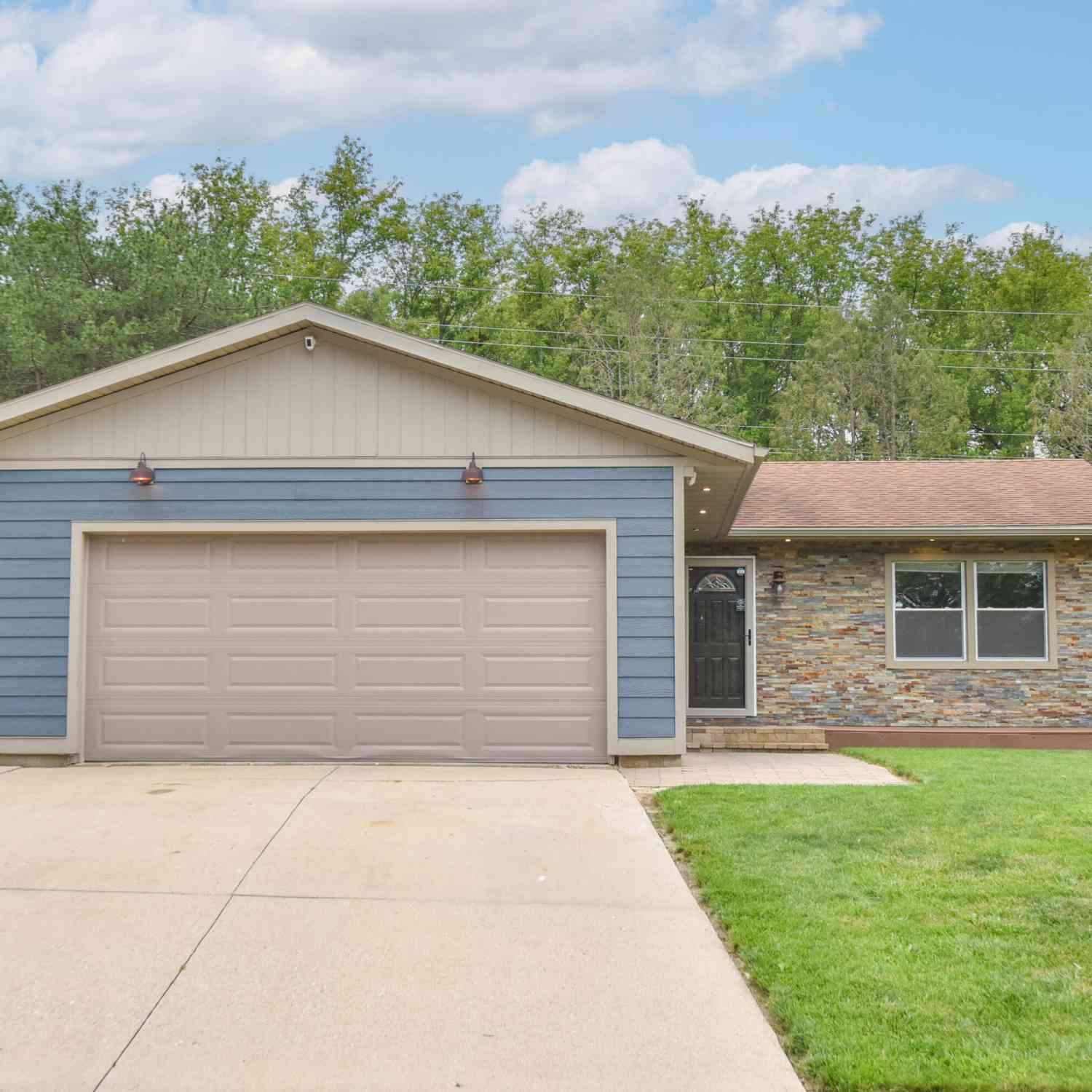 Homes For Sale - 400 Indiana<br/> West Bend, WI 53095