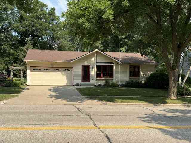 Homes For Sale - 310 S Grandview<br/> Waukesha, WI 53188