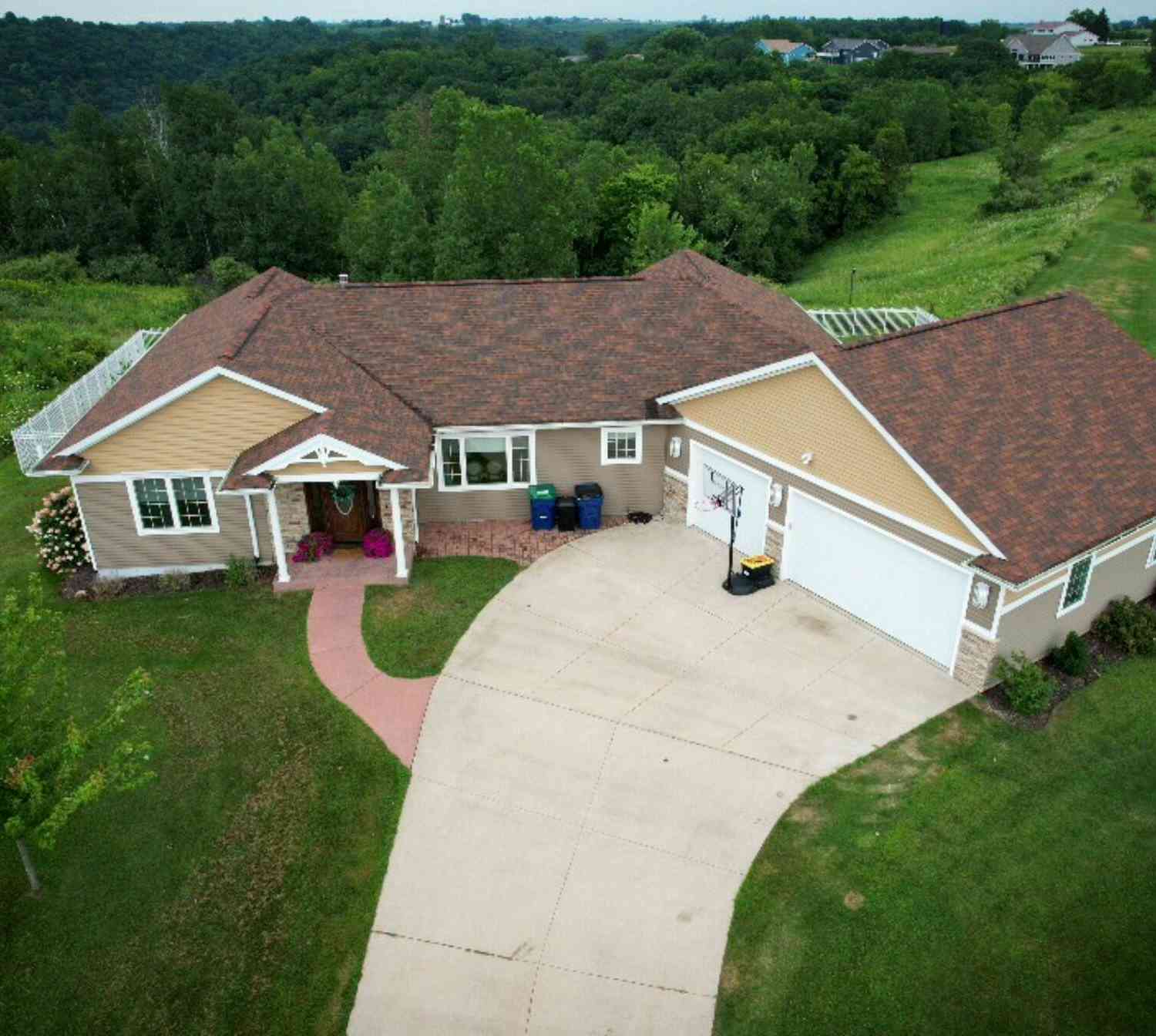 Homes For Sale - W3822 Highland<br/> Greenfield, WI 54601