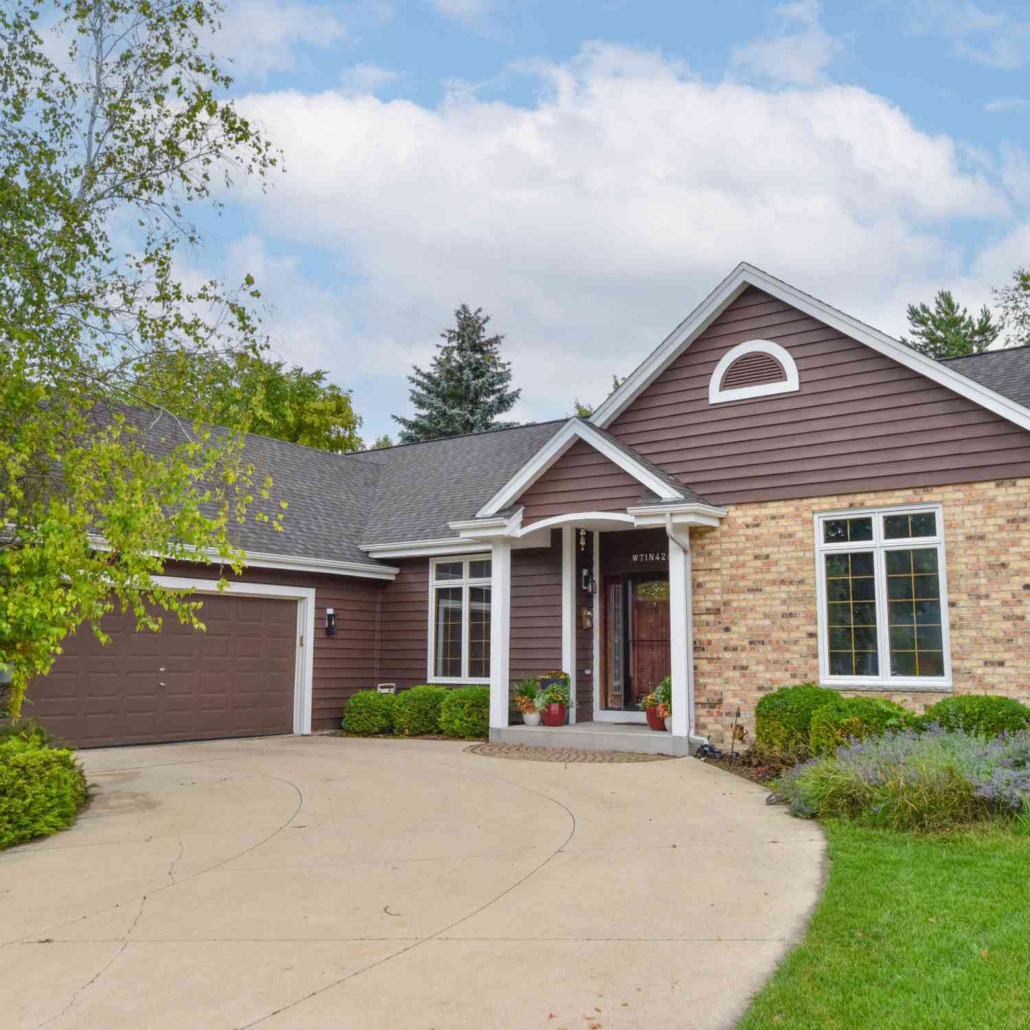 Homes For Sale - W71N428 Mulberry<br/> Ozaukee County, Cedarburg, WI 53012
