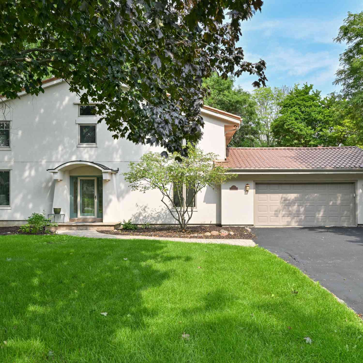 Homes For Sale - 15270 Red Fox<br/> Waukesha County, Elm Grove, WI 53122