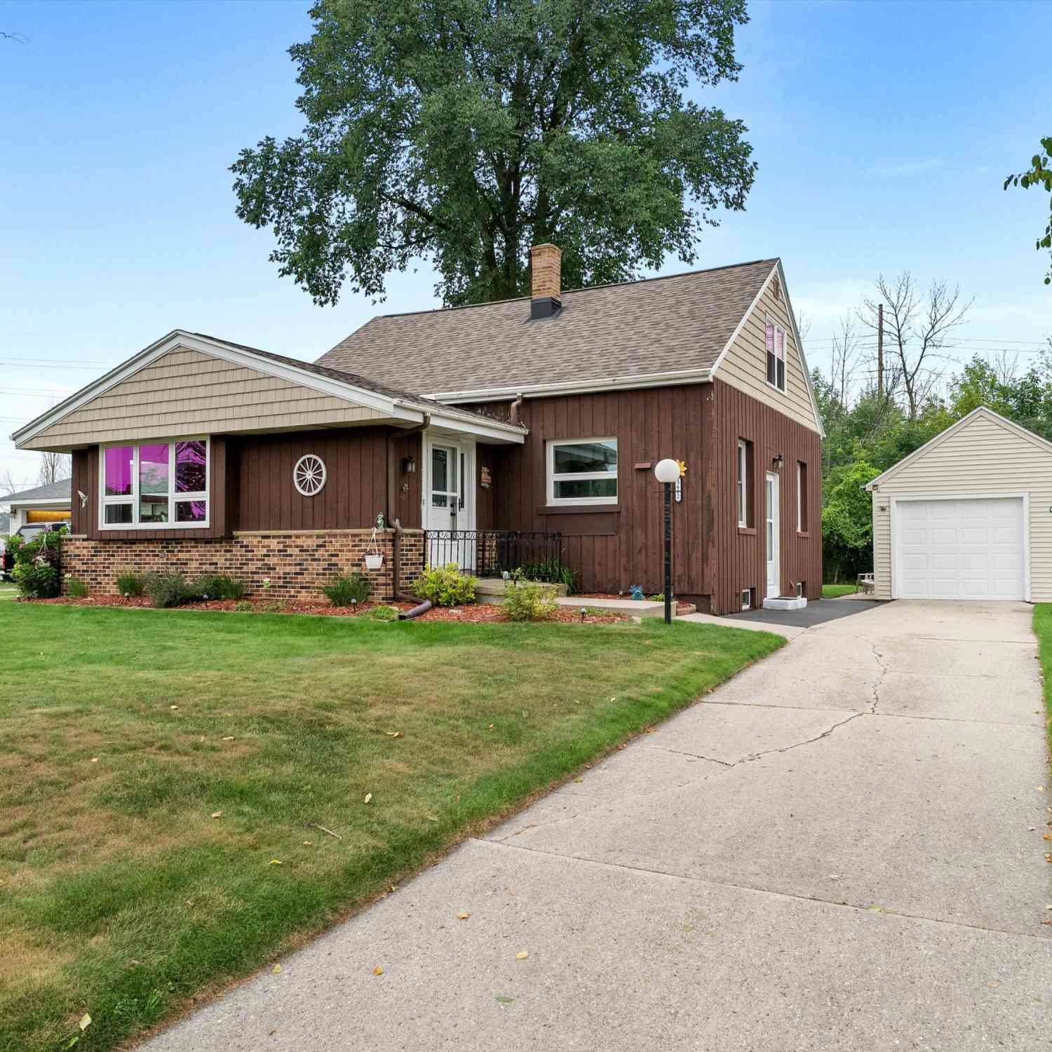 Homes For Sale - 3622 N 20th<br/> Sheboygan, WI 53083