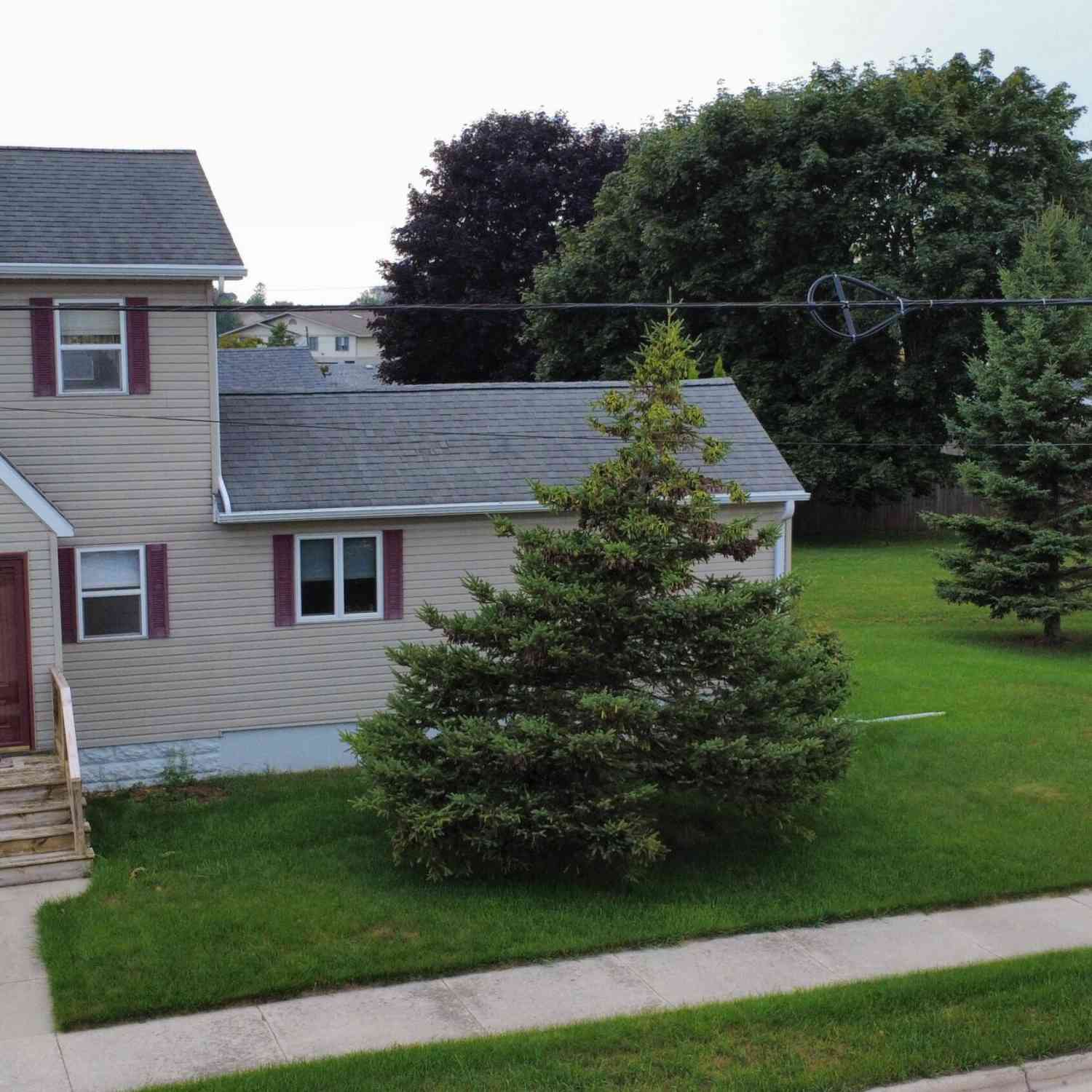 Homes For Sale - 2700 Jackson<br/> Manitowoc County, Two Rivers, WI 54241