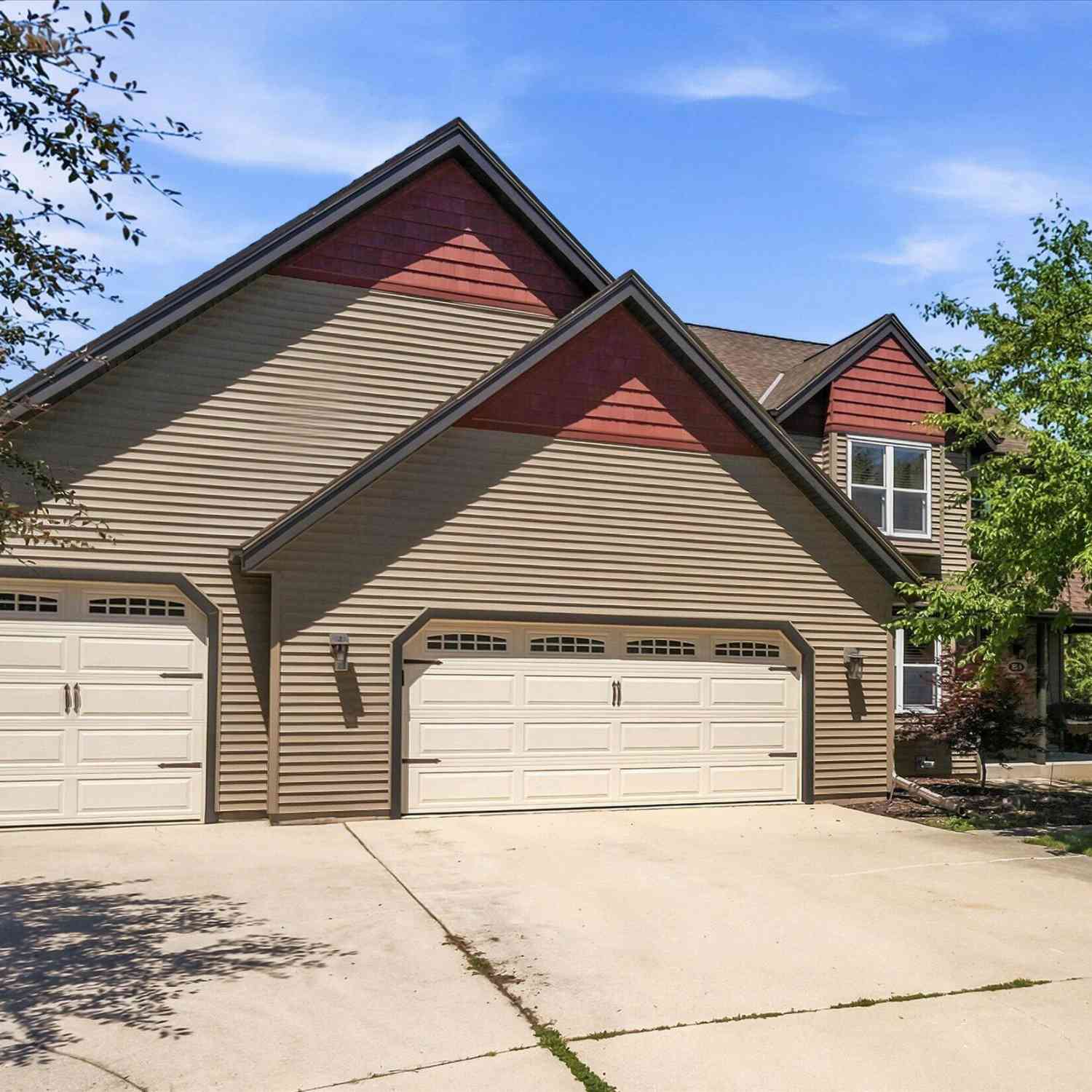 Homes For Sale - 258 Clover<br/> Ozaukee County, Fredonia, WI 53021
