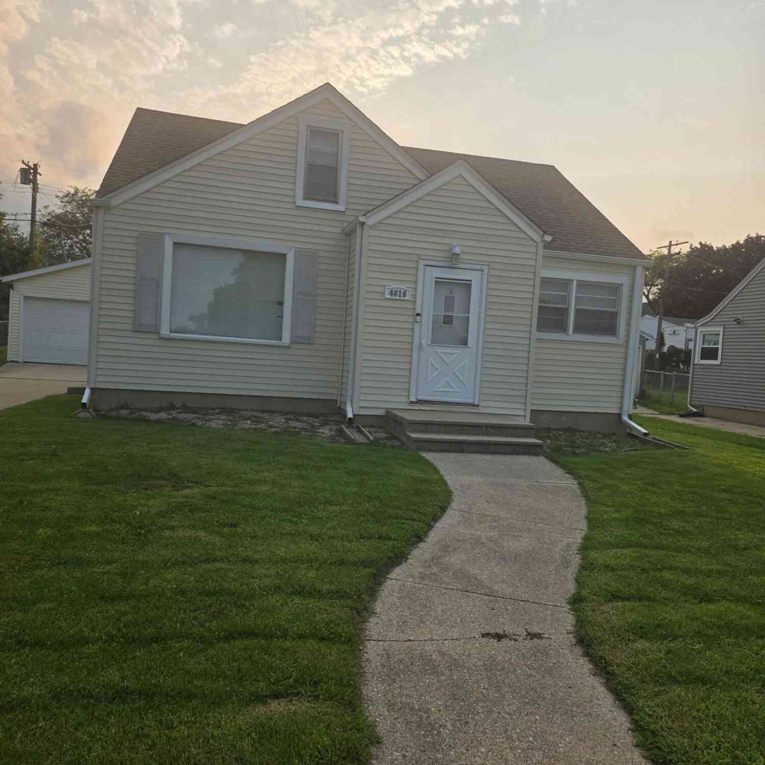 Homes For Sale - 4616 32nd<br/> Kenosha County, Kenosha, WI 53144