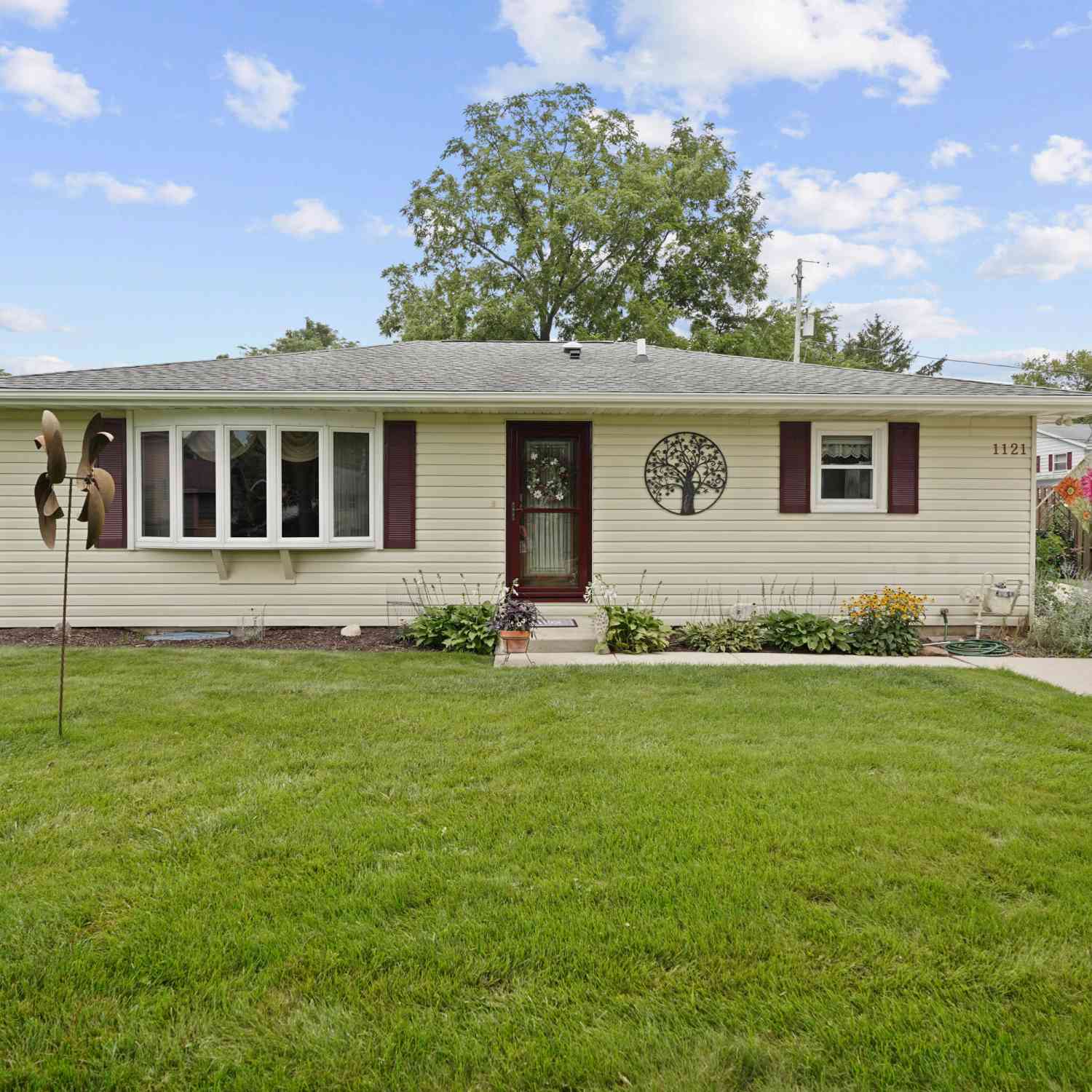 Homes For Sale - 1121 Jean<br/> Union Grove, WI 53182