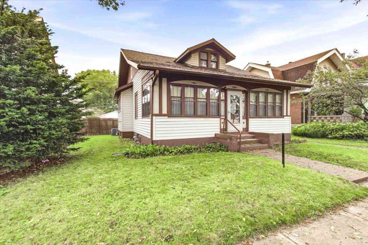 Homes For Sale - 1007 8th<br/> La Crosse County, La Crosse, WI 54601