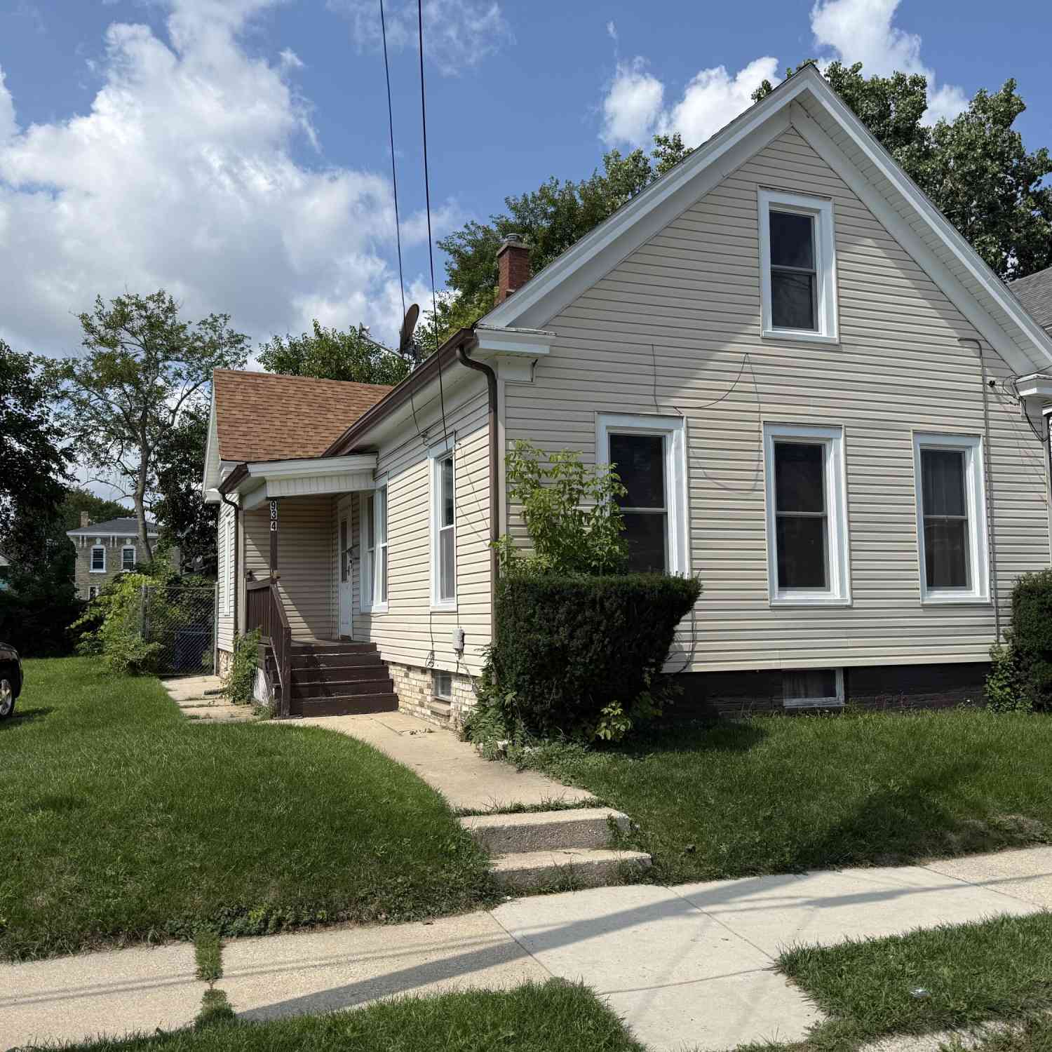Homes For Sale - 934 Wilson<br/> Racine County, Racine, WI 53404