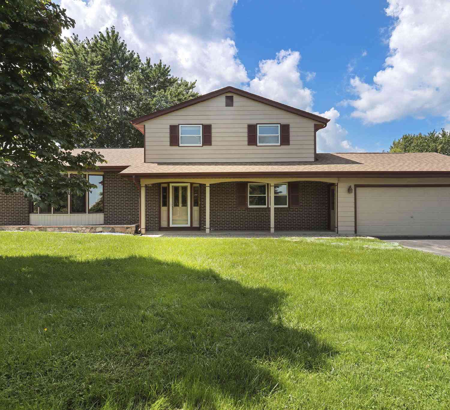 Homes For Sale - 6124 104th<br/> Somers, WI 53142
