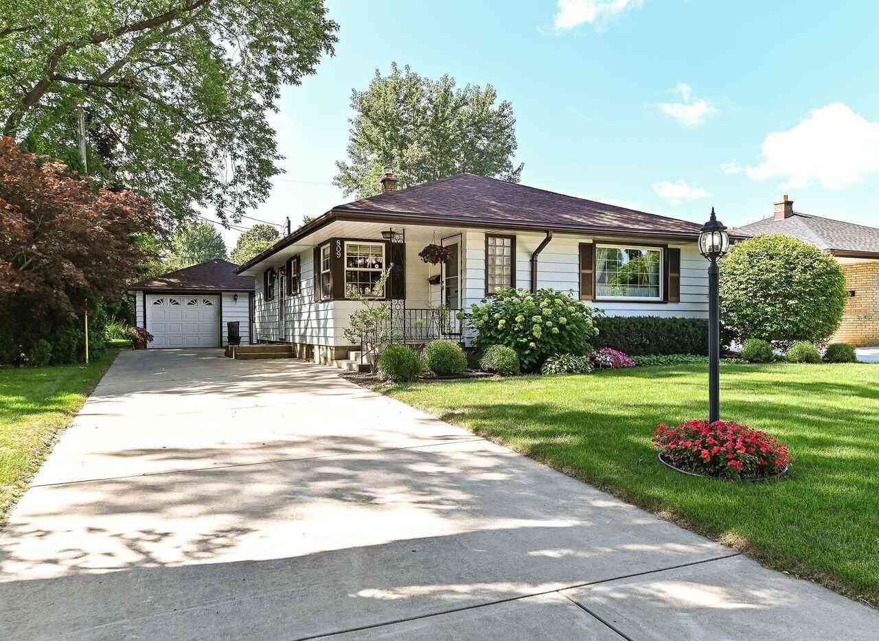 Homes For Sale - 809 Mackinac<br/> South Milwaukee, WI 53172
