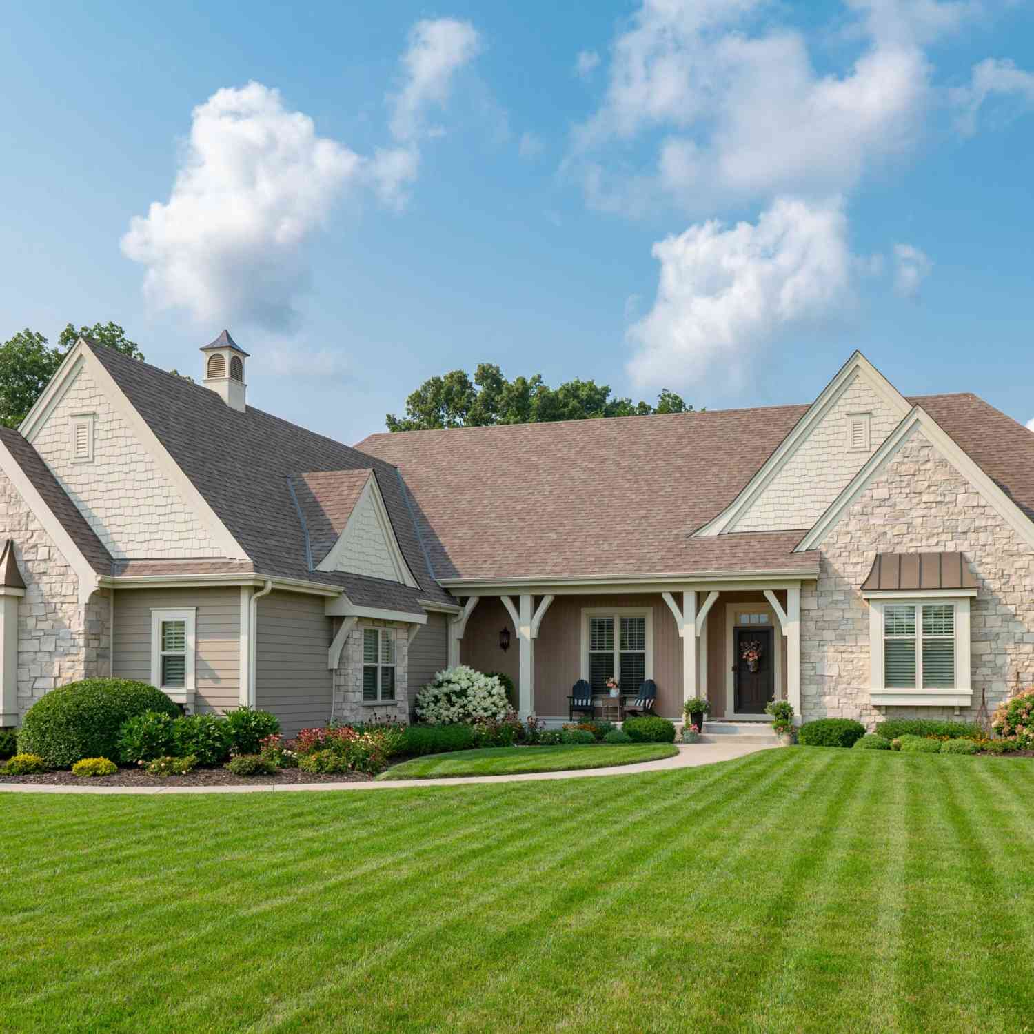 Homes For Sale - 232 Four Winds<br/> Hartland, WI 53029