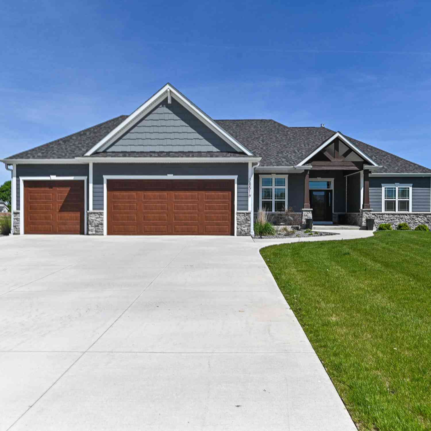 Homes For Sale - 28516 Blue Crane<br/> Racine County, Rochester, WI 53185