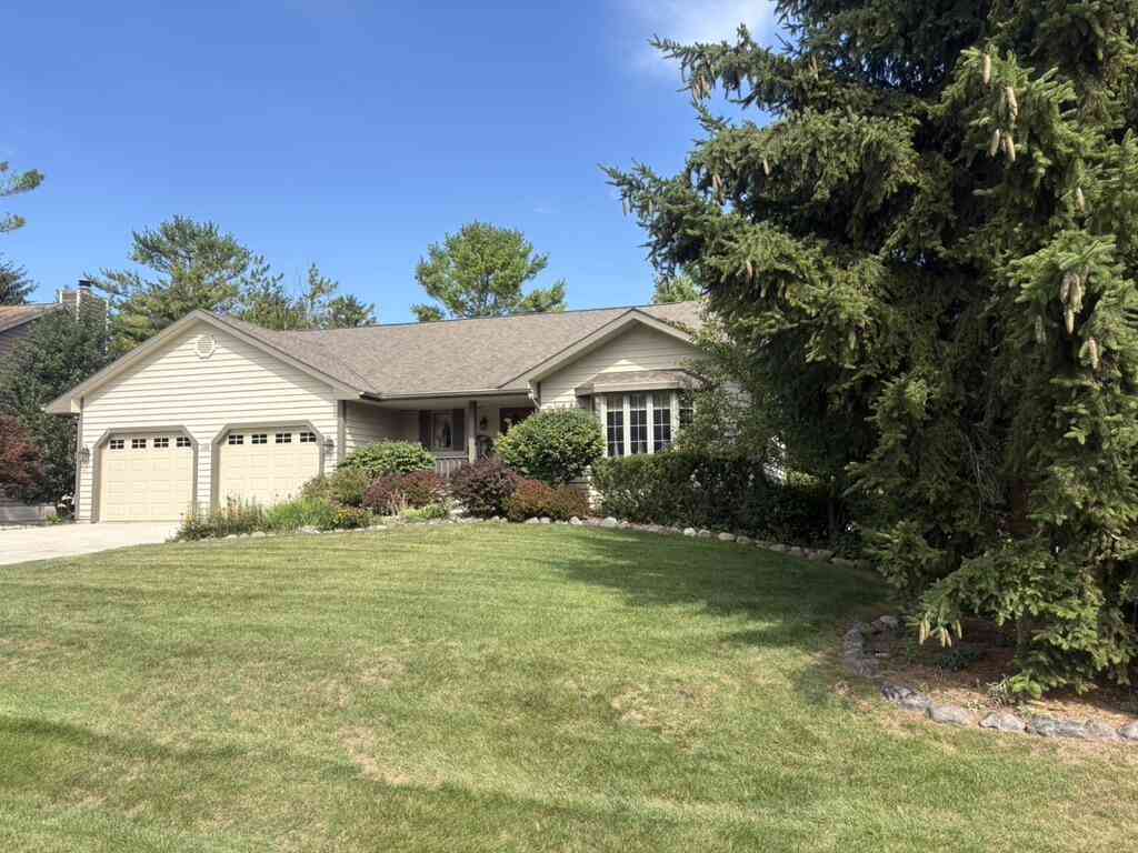 Homes For Sale - 3989 Arrowhead<br/> Sheboygan County, Sheboygan, WI 53083