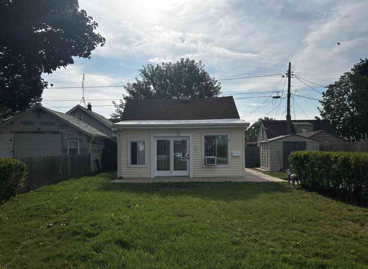 Homes For Sale - 5415 34th<br/> Kenosha, WI 53144