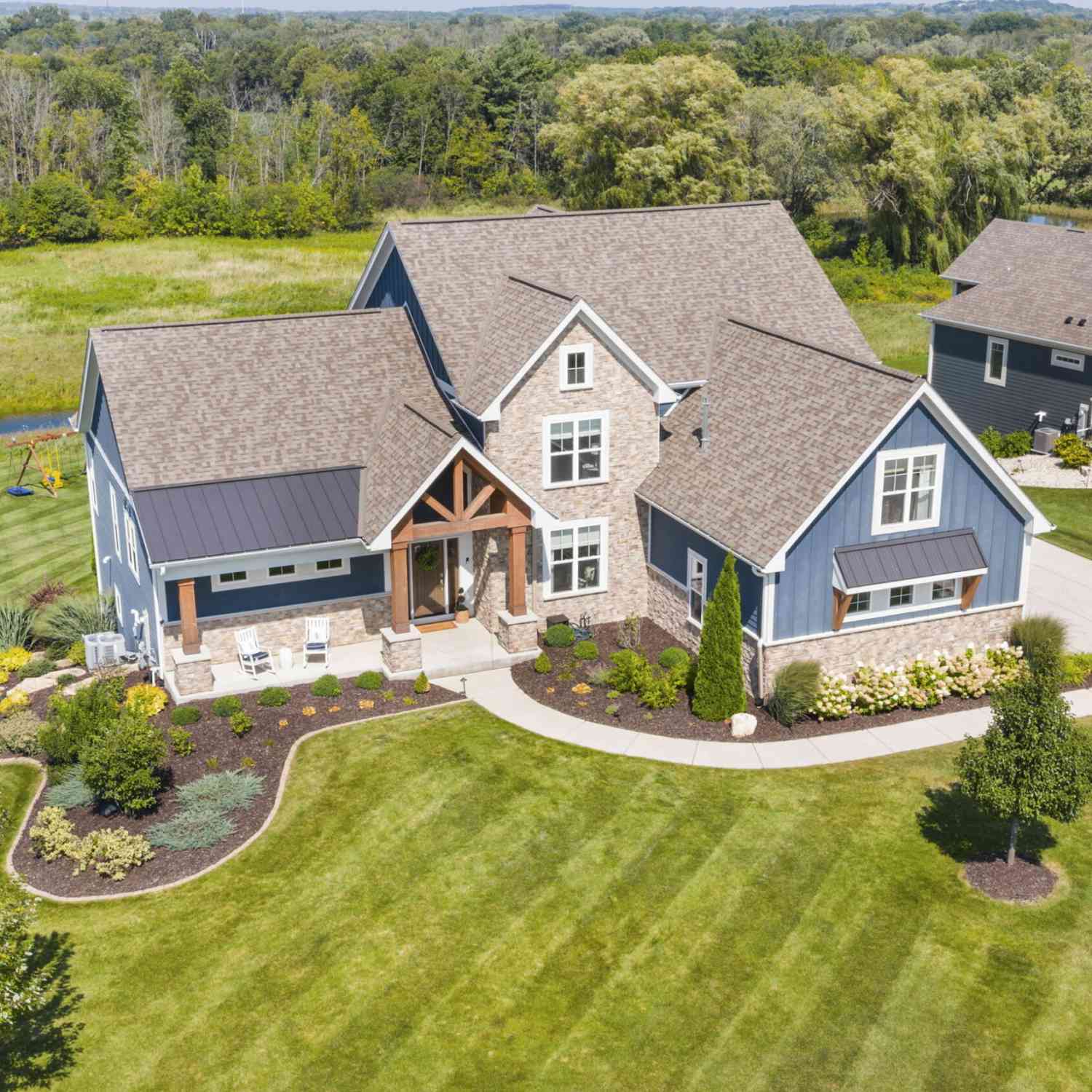 Homes For Sale - N41W23622 Century Farm<br/> Waukesha County, Pewaukee, WI 53072