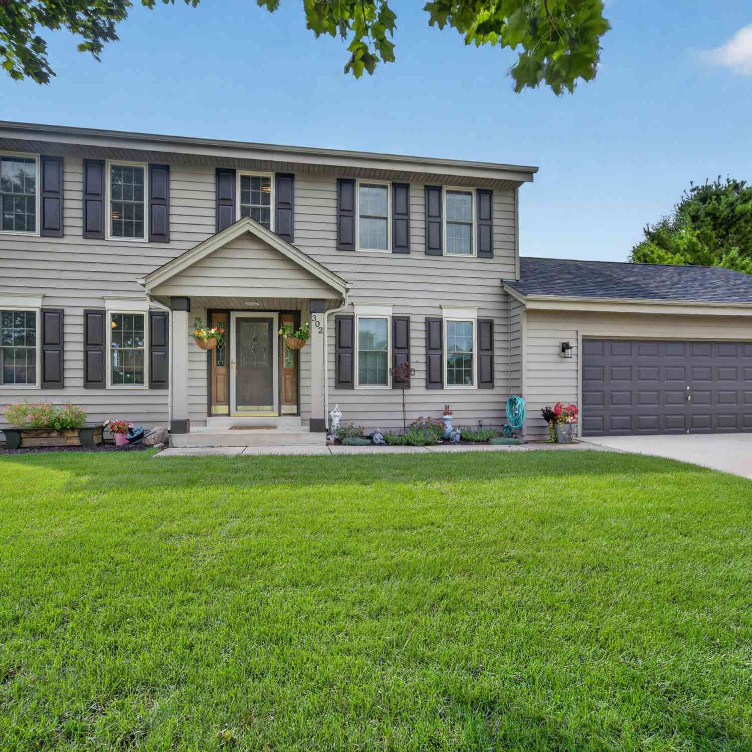 Homes For Sale - 302 Margaret<br/> Burlington, WI 53105