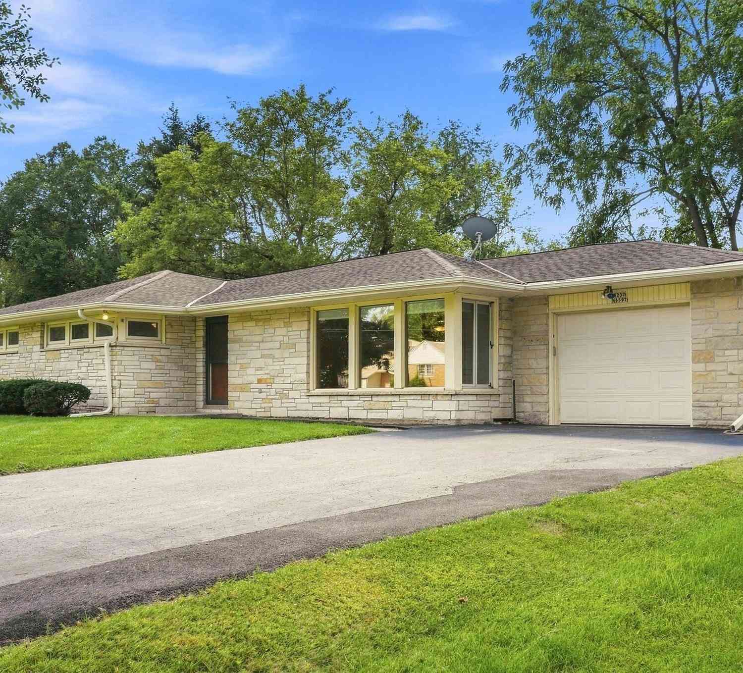 Homes For Sale - W237N6597 Orchard<br/> Waukesha County, Sussex, WI 53089