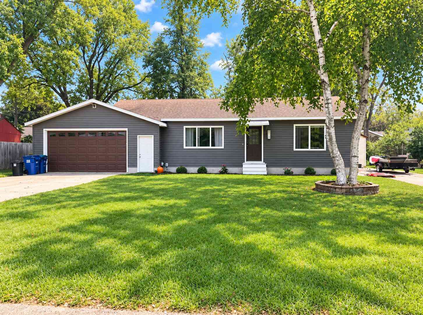 Homes For Sale - 810 Hanson<br/> Campbell, WI 54603