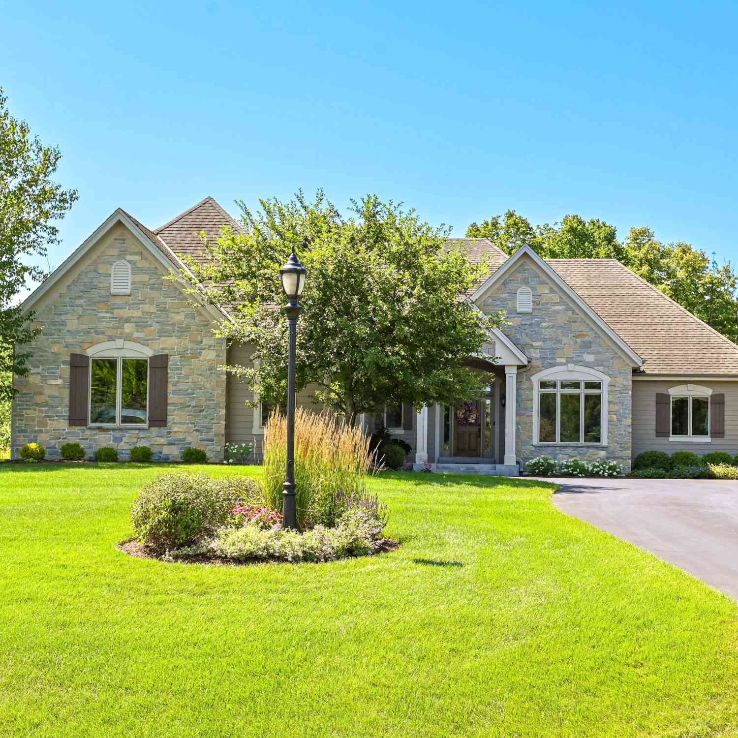 Homes For Sale - 1555 Behrens<br/> Cedarburg, WI 53012