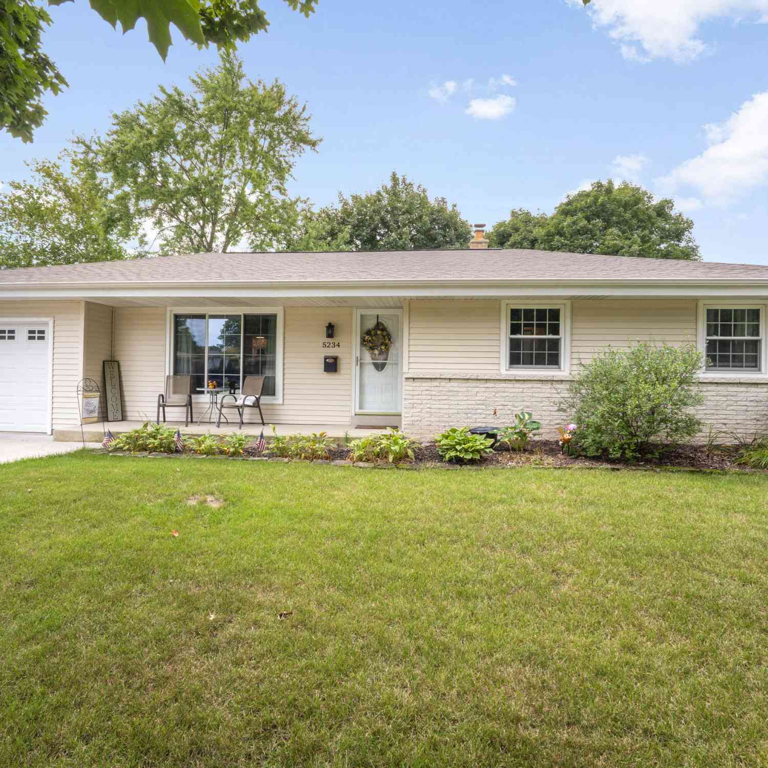 Homes For Sale - 5234 Roberts<br/> Greendale, WI 53129