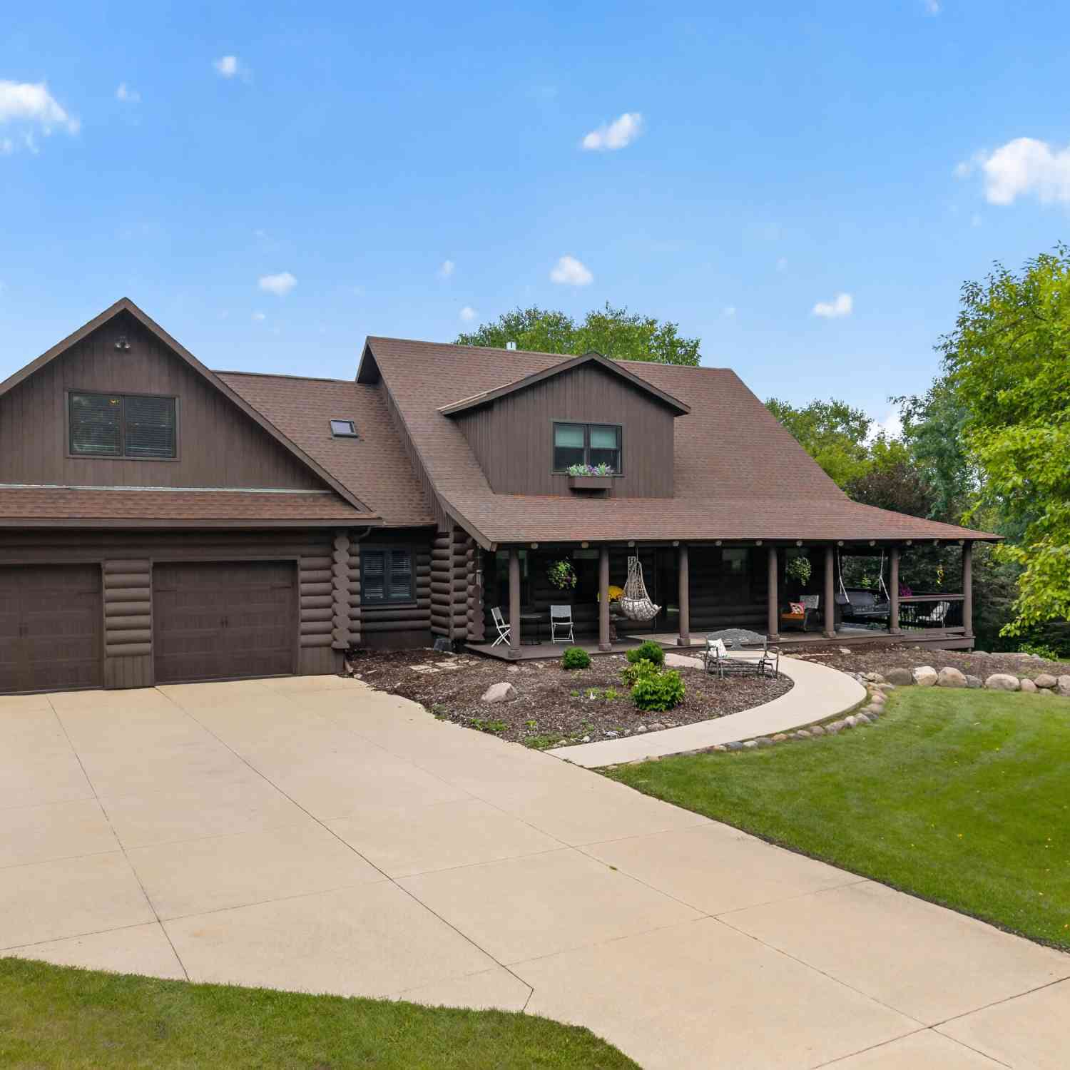 Homes For Sale - 5280 Augustine Pointe<br/> Washington County, Richfield, WI 53017