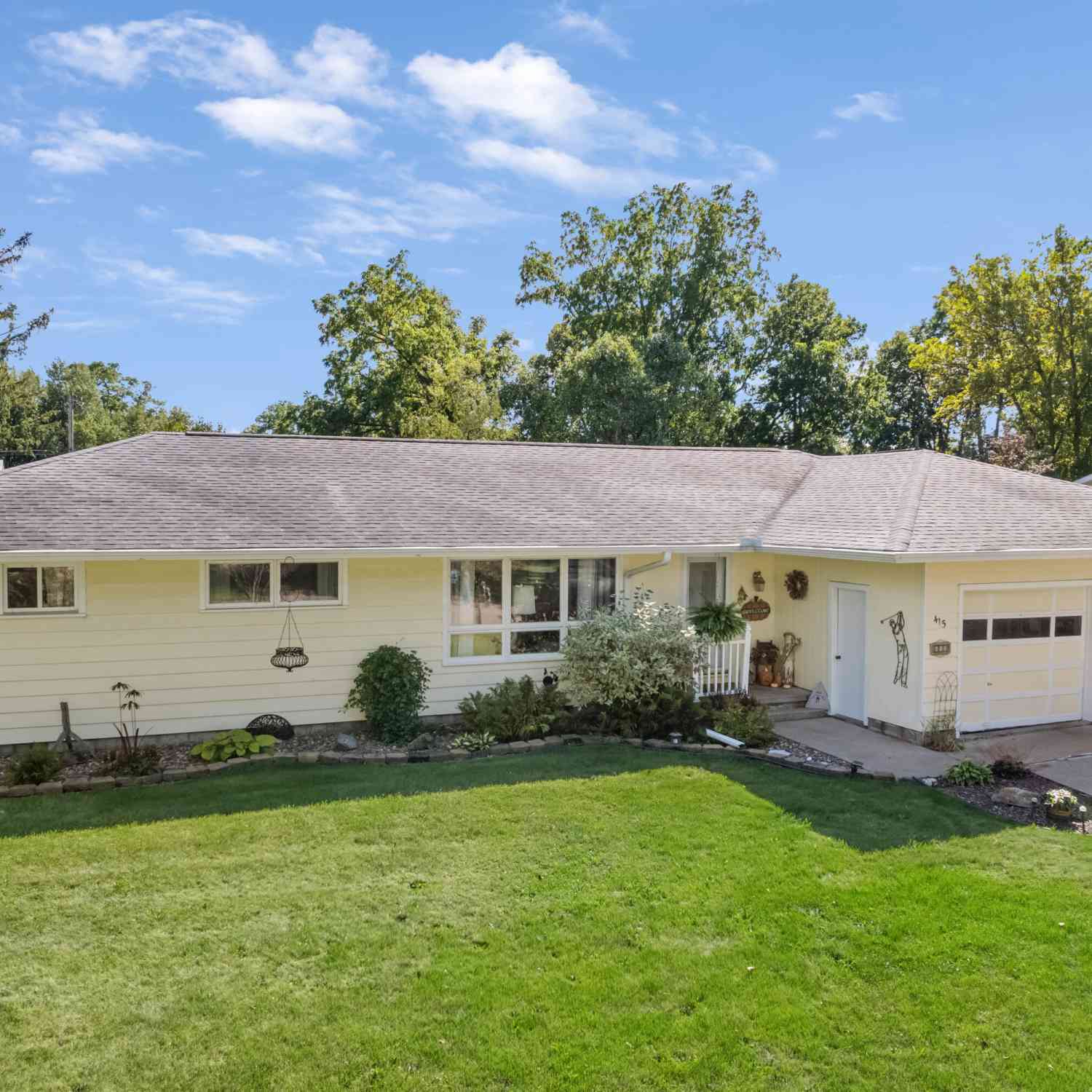 Homes For Sale - 415 Garfield<br/> Monroe County, Sparta, WI 54656