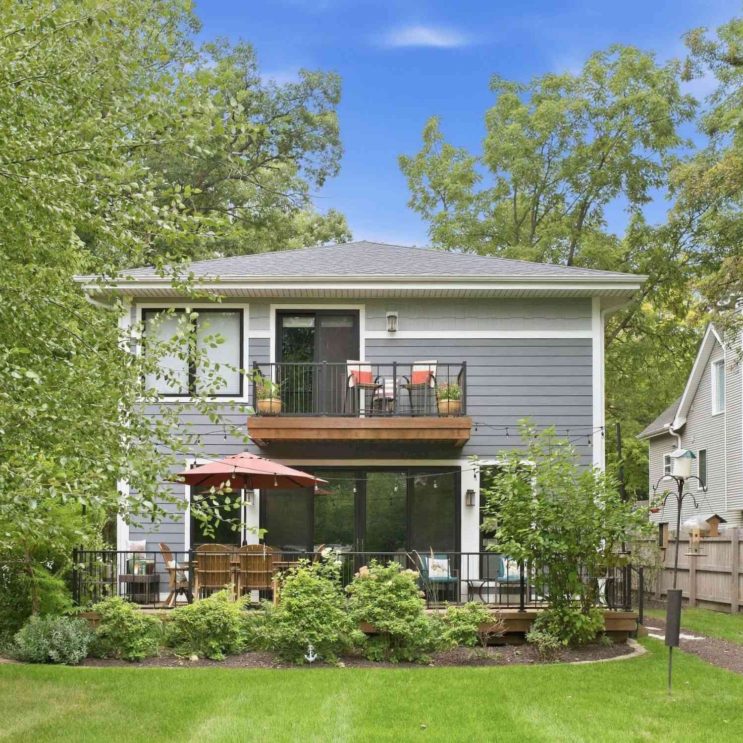 Homes For Sale - 34215 Venice Park<br/> Summit, WI 53018